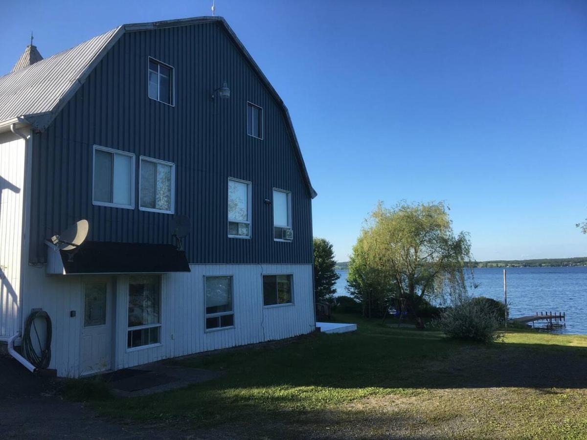 La Grange Sur Le Lac App A Et B Saint Romain Екстер'єр фото